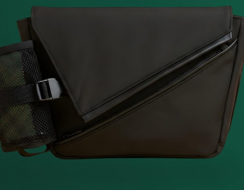 Luka Fanny Bag in Black